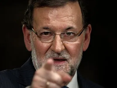 Премьер Испании распустил парламент Каталонии и объявил новые выборы