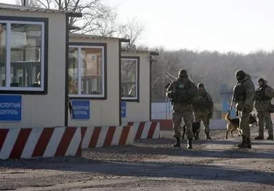 Украина в Минске призвала боевиков прекратить блокирование открытия КПВВ "Золотой"