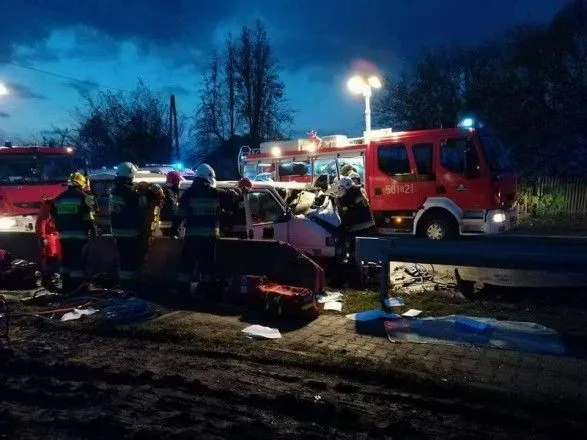 В ДТП в Польше погиб один украинец, еще трое получили ранения