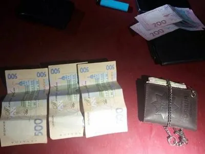 Трьох поліцейських на Донеччині судитимуть за хабар у 7,2 тисяч долларів