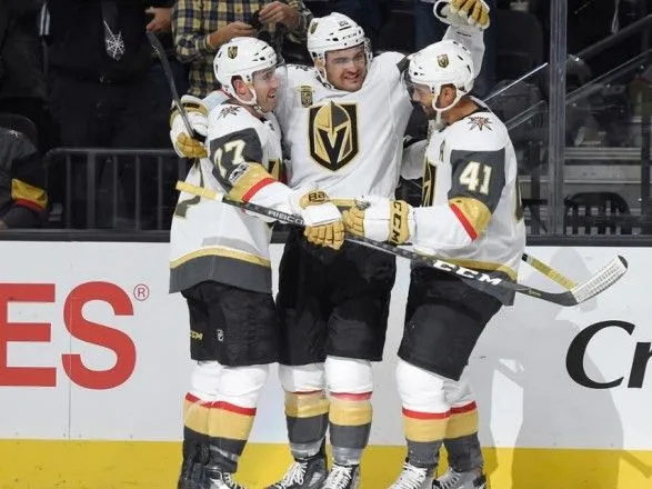 Хоккеисты "Вегас" одержали пятую подряд победу в НХЛ
