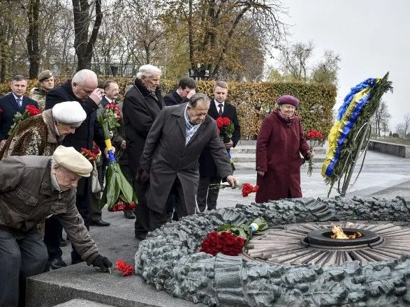 В Киеве отметили семьдесят третьей годовщину освобождения Украины