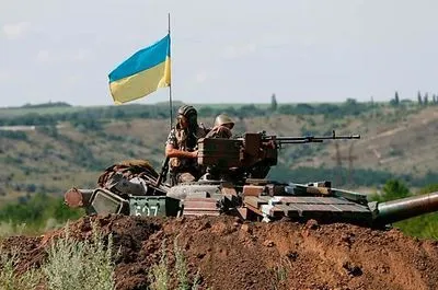 Боевики 19 раз нарушили перемирие, двое украинский военных ранены