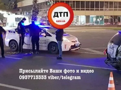 ДТП с участием полицейского авто произошло в Киеве