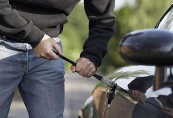 Кількість крадіжок авто в Україні зменшилася на 24%