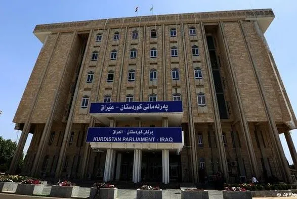 Десятки людей штурмовали парламент Иракского Курдистана
