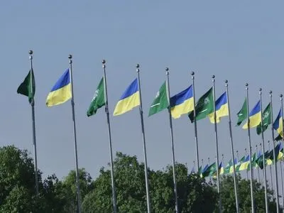 Украина и Саудовская Аравия договорились о снижении стоимости виз