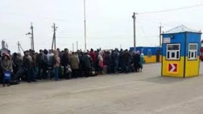 РФ відновила роботу пунктів пропуску в окупованому Криму