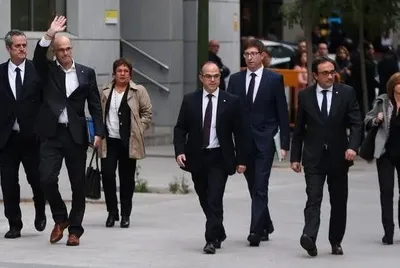 Суд Испании арестовал восьмерых бывших членов каталонской администрации