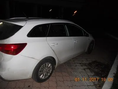 Таможенники в Закарпатской области изъяли у иностранца авто с перебитыми номерами