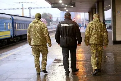 Поліція Києва та області 10 днів працюватиме у посиленому режимі