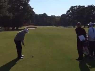 Трамп и Абэ сыграли партию в гольф