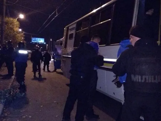 Драка футбольных фанатов в Киеве: 79 человек задержаны, один в больнице