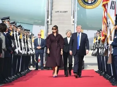 Трамп прибув до Південної Кореї