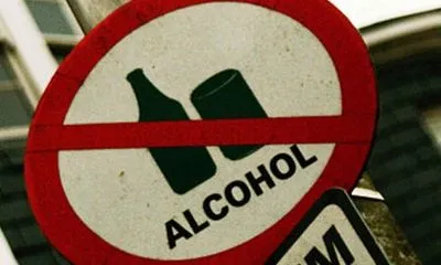 Погрози КМДА позбавляти ліцензій за продаж алкоголю вночі не мають шансів на втілення - юрист