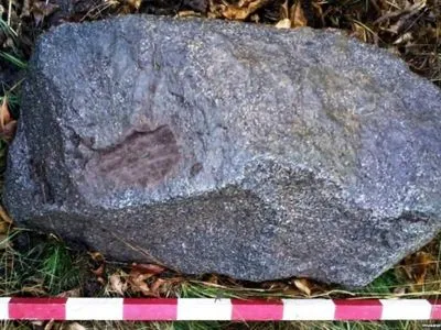 Рідкісні кам’яні стели знайшли на Дніпропетровщині