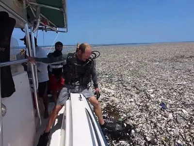 Посеред Карибського моря знайшли гігантський “сміттєвий острів”