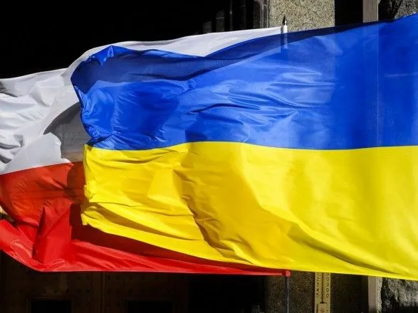 Порошенко ініціював надзвичайне засідання через заяви польської влади на адресу України
