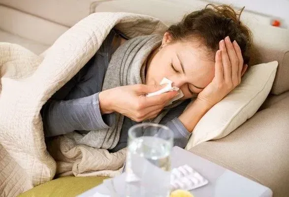 Більше 156 тисяч українців захворіли за тиждень на ГРВІ і грип