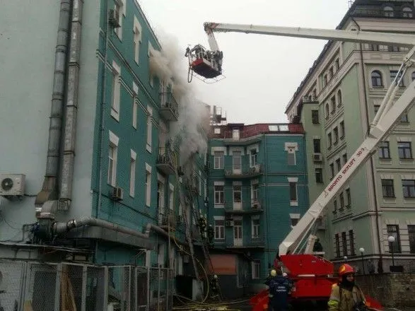 Пожар в ресторане в центре Киева локализовали