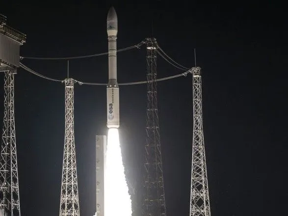 Ракету-носитель с украинским двигателем запустили с космодрома во Французской Гвиане