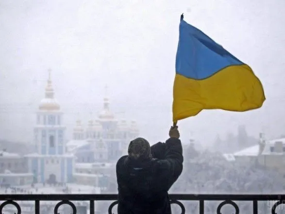 Порошенко: через образовательную реформу защищается украинский язык