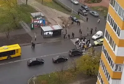 В Киеве люди перекрыли улицу из-за отсутствия отопления