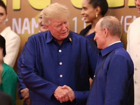 Путін і Трамп під час зустрічі у В'єтнамі згадували Україну