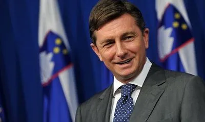 Президент Словенії Пахор переобраний на другий термін