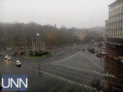 В Киеве пошел первый снег