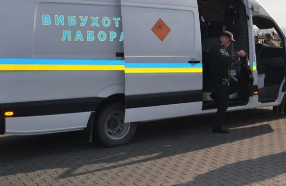 В Киеве заминировали торгово-развлекательный центр, эвакуация продолжается