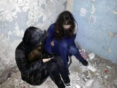 В Мариуполе две девушки пытались покончить жизнь самоубийством
