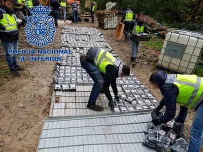Поліцейські в Іспанії вилучили 1,2 тонни кокаїну