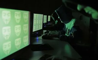Хакеры украли в украинского банка 1 млн долларов