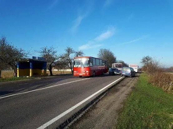 Два автобуси зіштовхнулись на Львівщині, постраждала жінка