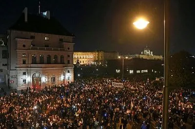 В столице Австрии прошла акция протеста против участия ультраправых в правительстве