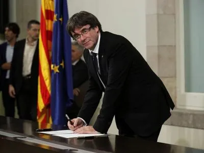 Решение об экстрадиции экс-лидера Каталонии не приняли