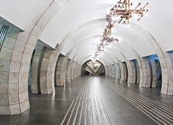 В Киеве из-за сообщения о минировании закрыта станция метро "Лыбидска"