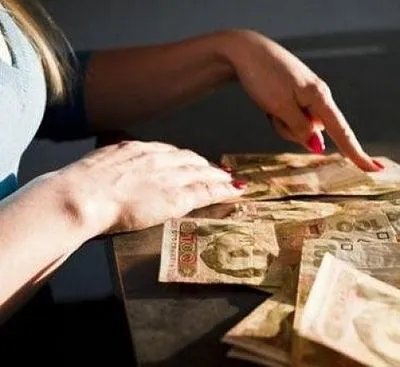 На Волыне кассир банка обманула клиентов на более 100 тыс. гривен