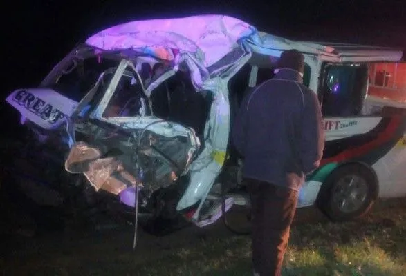 У Кенії внаслідок ДТП з маршруткою загинули 12 людей