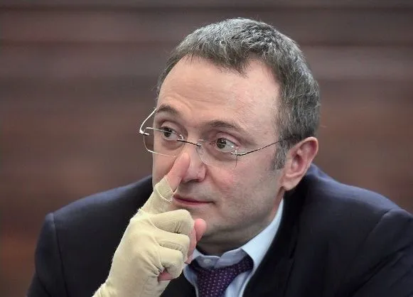 Во Франции задержали российского сенатора по делу об отмывании денег