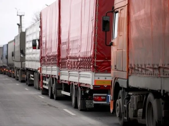 Польща надала українським автоперевізникам додаткові дозволи