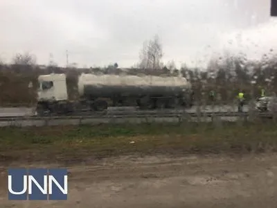 Из-за ДТП возле Ровно образовалась километровая пробка