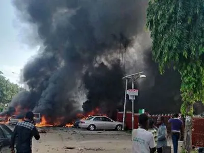 В Нигерии в результате взрыва в мечети погибли по меньшей мере 50 человек