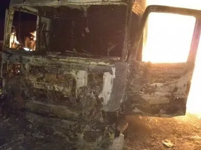 В Харьковской области на ходу загорелся грузовик