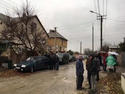 Оккупанты в Бахчисарае проводят обыск у крымскотатарского активиста