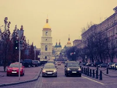 В Киеве сегодня закроют движение транспорта на Владимирском проезде