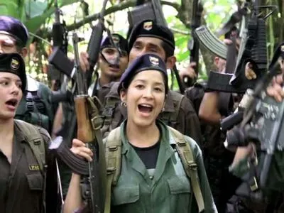 Повстанцы FARC, которые отказались сложить оружие, будут уничтожены военными Колумбии