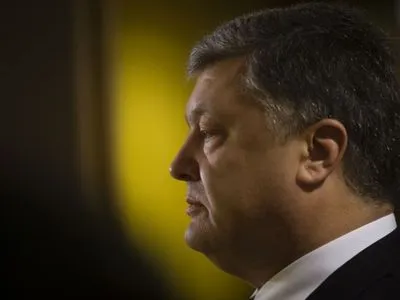 Порошенко рассказал главе Евросовета о смерти активистки во время обысков в Крыму