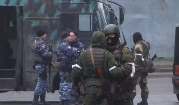 В Луганск вошли подразделения регулярной армии РФ - советник МВД